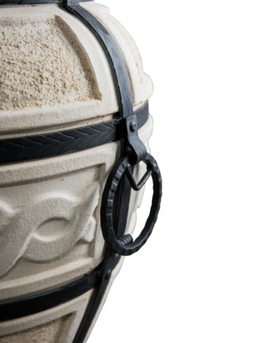 Тандыр Сармат Есаул с термометром в Иркутске