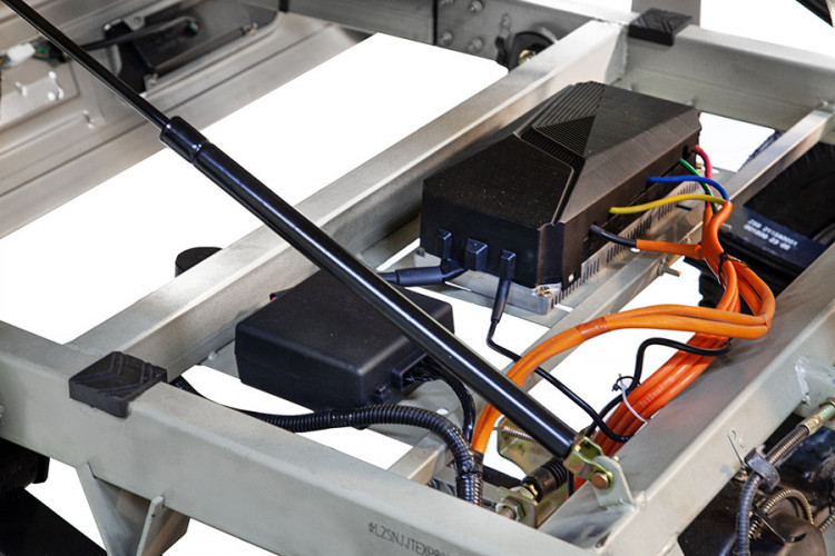 Грузовой электротрицикл Rutrike Эксперт ПРО Плюс 2200 в Иркутске